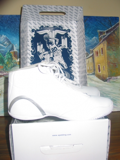 Annonce occasion, vente ou achat 'av :1 paire chaussure speciale basket ba'