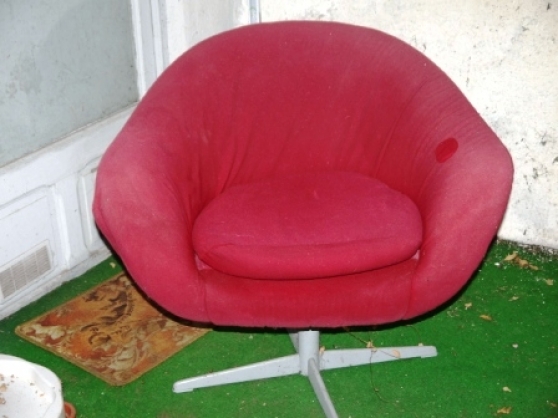 Annonce occasion, vente ou achat 'Super vintage ! 4 fauteuils rouge an 70'