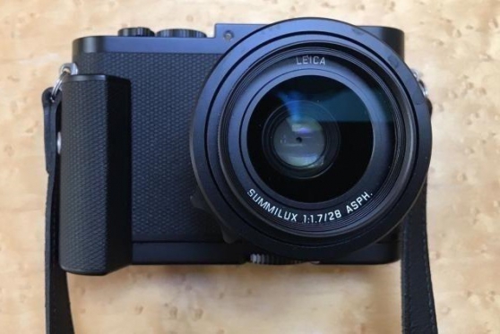 Annonce occasion, vente ou achat 'Leica Q Type 116 Accessoires Sous Garant'