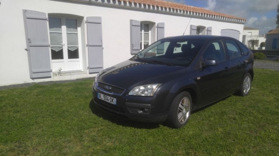 Annonce occasion, vente ou achat 'Ford Focus 1.8 TDCi 115 Ghia + attelage'