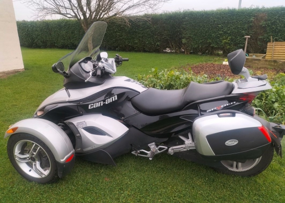 Annonce occasion, vente ou achat 'Can am spyder rs Le Perrey'