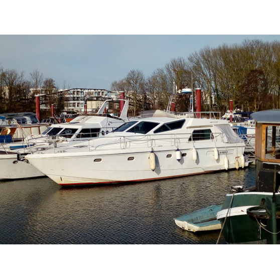 Annonce occasion, vente ou achat 'Yacht Ferretti Altura 46 / Yacht d\'occas'