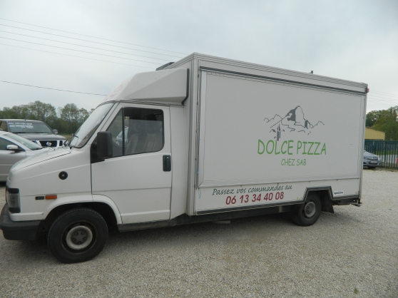 vend camion pizza