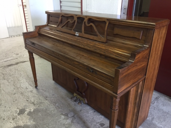 Annonce occasion, vente ou achat 'Piano droit Kimball excellent tat'