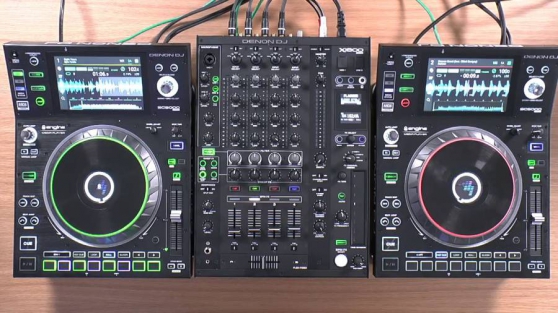 2 platines DJ SC5000 Denon DJ et table