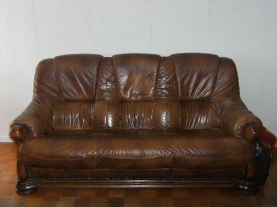 Annonce occasion, vente ou achat 'canap en cuir avec 2 fauteuils'
