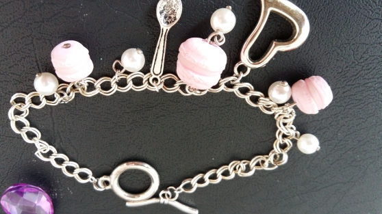 Annonce occasion, vente ou achat 'bracelet gourmand macaron rose pastel'