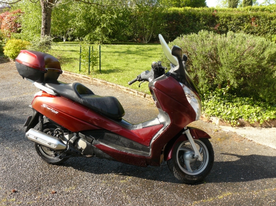 Annonce occasion, vente ou achat 'scooter honda 125 cm3'