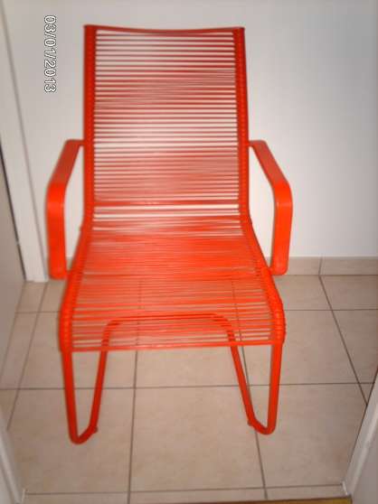 fauteuil scoubidou rouge