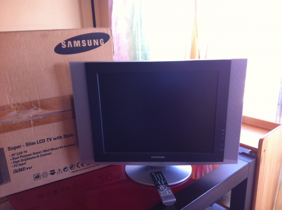 Annonce occasion, vente ou achat 'Vends TV Samsung Super Slim LCD TV 20