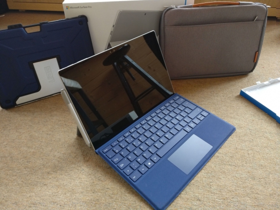 Annonce occasion, vente ou achat 'Tablette Microsoft Surface Pro 4-Core i7'