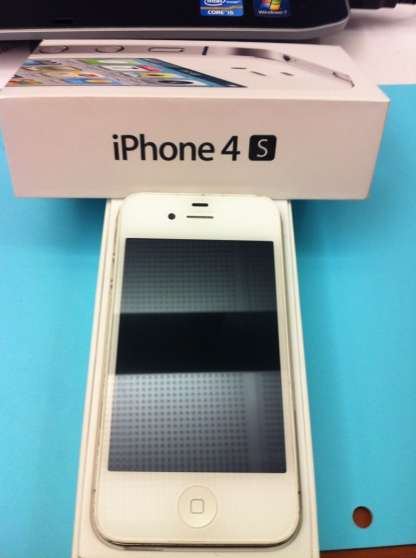 Annonce occasion, vente ou achat 'done Iphone 4S 32Go neuf blanc'