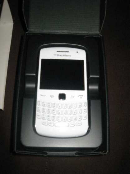 Annonce occasion, vente ou achat 'Blackberry curve 9360 blanc'