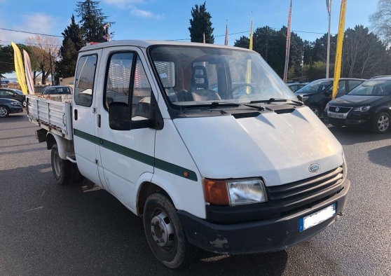 Annonce occasion, vente ou achat 'Ford transit benne 6 places'
