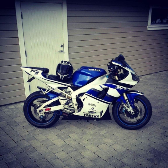 Annonce occasion, vente ou achat 'Yamaha YZF-R1 80.000 km anne 2010'