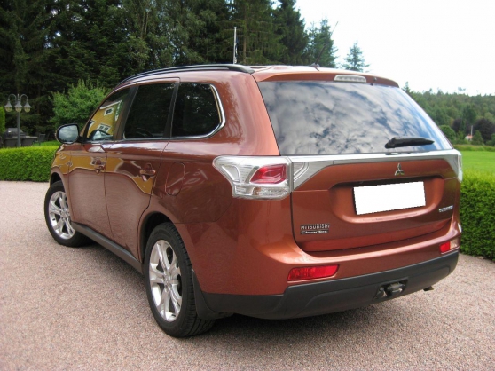 Annonce occasion, vente ou achat 'Trs belle Mitsubishi Outlander Instyle+'