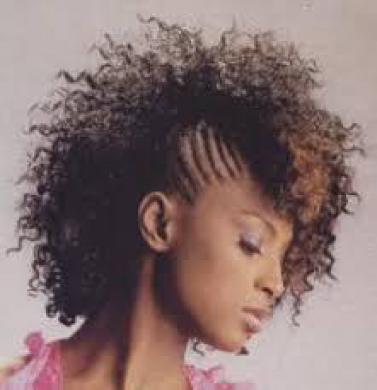 Coiffeuse Afro-Européenne