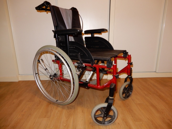 Annonce occasion, vente ou achat 'fauteuil roulant pliant'