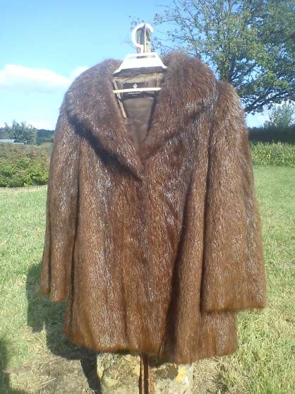 Manteau fourrure femme ragondin Manteau fourrure femme ragondin