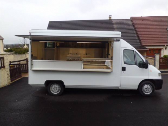 Annonce occasion, vente ou achat 'Camion Snack Food Truck Fiat Ducato 2.8'