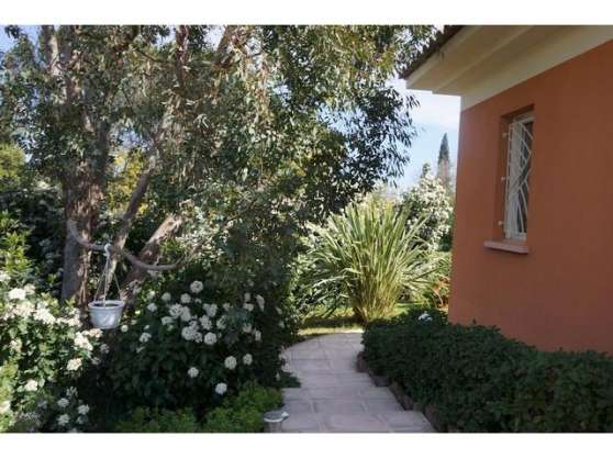 Villa dans domaine résidentiel