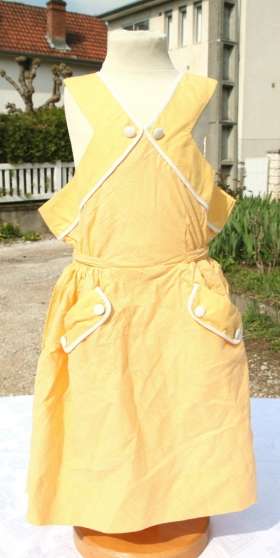 Annonce occasion, vente ou achat 'Robe vintage enfant bain de soleil coton'