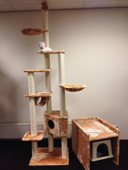 Annonce occasion, vente ou achat 'Arbre  chat Cat Ceiling - 350+ modles'