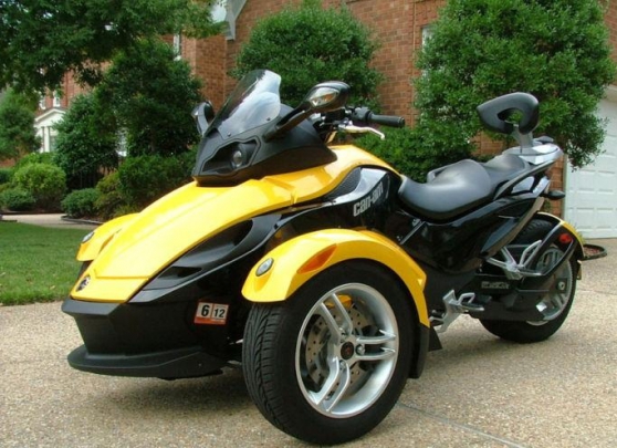 Annonce occasion, vente ou achat 'Can-Am spyder'