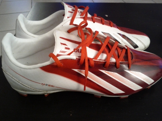 Annonce occasion, vente ou achat 'vends Crampons Adidas Messi-'