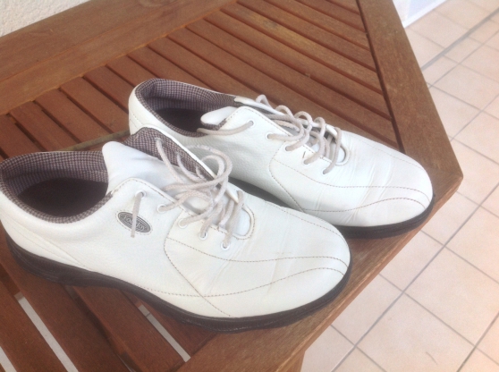 Annonce occasion, vente ou achat 'Chaussures golf femme'
