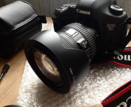 Canon eos 5D mark III + 24-105mm f/4 L I