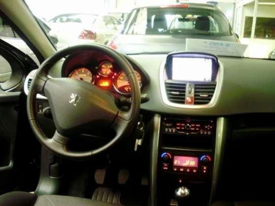 Annonce occasion, vente ou achat 'PEUGEOT 207 1.6 HDI 90CV NAVTECH'