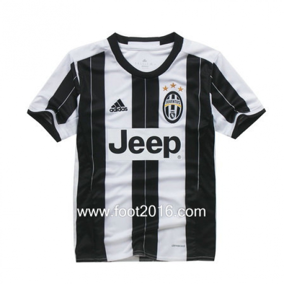 Nouveau maillot domicile de Juventus 201