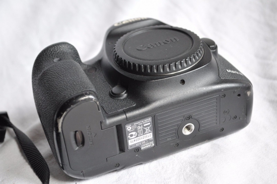 Annonce occasion, vente ou achat 'Canon EOS 5D Mark III Noir'