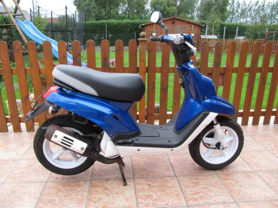 scooter MBK Spirit bleu