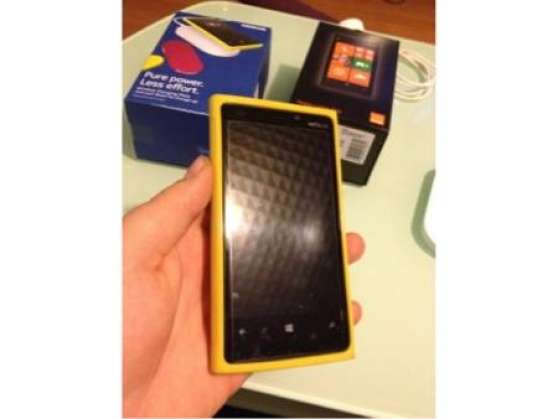 Annonce occasion, vente ou achat 'Nokia Lumia 920 V ou E'
