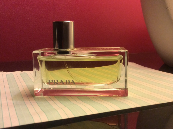 Annonce occasion, vente ou achat 'Eau de parfum Prada'