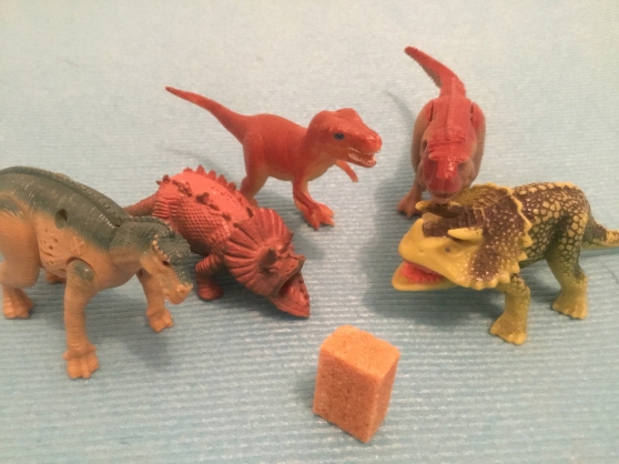 Annonce occasion, vente ou achat 'Lot de 5 figurines dinosaures'