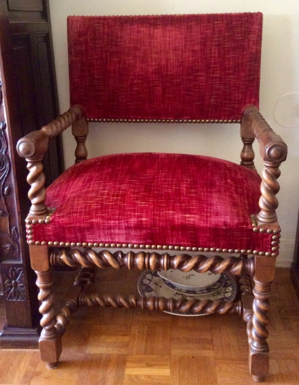 Annonce occasion, vente ou achat 'Paire de fauteuils  bras Louis XIII'