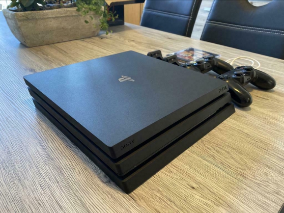 PS4 Pro 1 to + accessoires