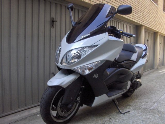 Annonce occasion, vente ou achat 'Moto Yamaha T-max 500 abs'