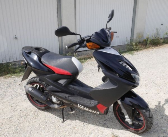 Annonce occasion, vente ou achat 'Scooter aerox yamaha 50cc  350'