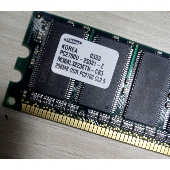 Annonce occasion, vente ou achat 'Barrette RAM SAMSUNG 256MB DDR PC2700 CL'
