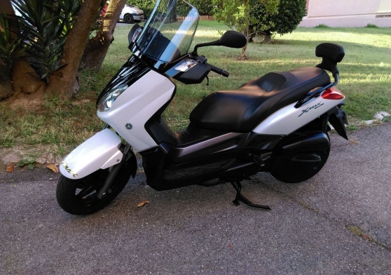 Annonce occasion, vente ou achat 'Scooter yamaha xmax 125 24000 kms'