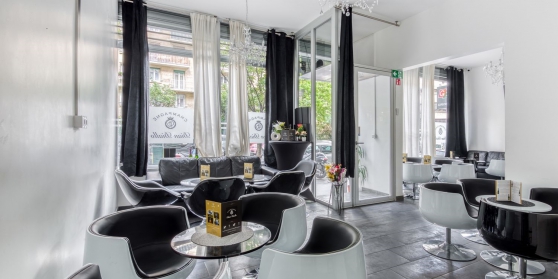 Annonce occasion, vente ou achat 'Lounge/Bar DE 55 M  Paris'