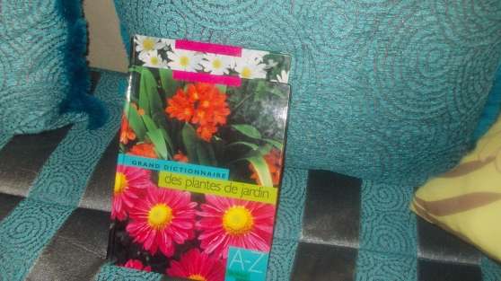 Annonce occasion, vente ou achat 'Le grand dictionnaire des plantes du jar'