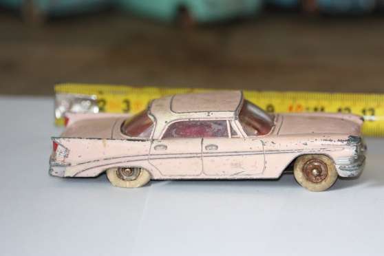 CHRYSLER SAROTOGA N° 550 DINKY TOYS