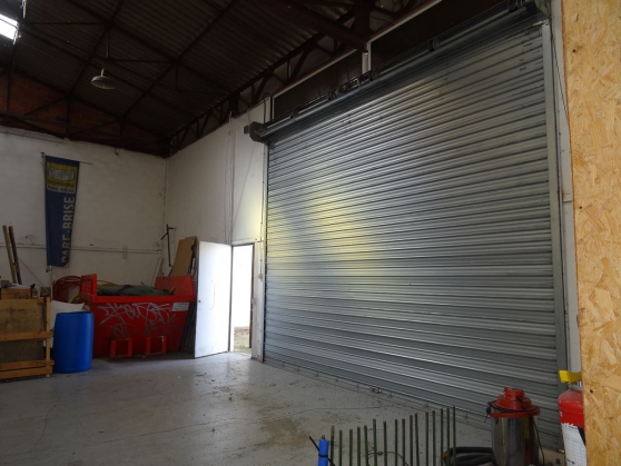 LOCAL COMMERCIAL 325 M2