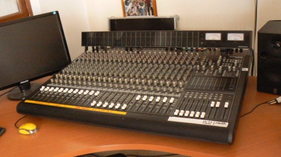 Annonce occasion, vente ou achat 'Console mixage Mackie 24-8-2'