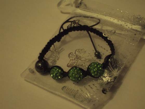 Annonce occasion, vente ou achat 'bracelet shamballa vert [NEUF} crystal'